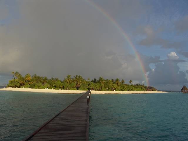 Insel mit Regenbogen