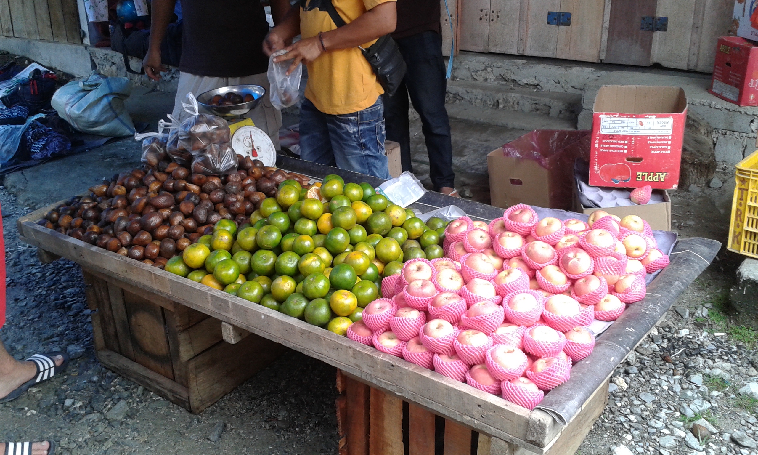 Exotische Früchte am Markt