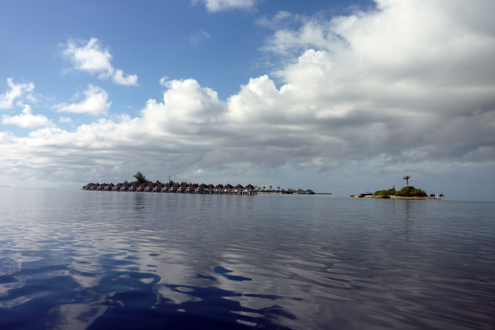 Safari Island vom Boot aus