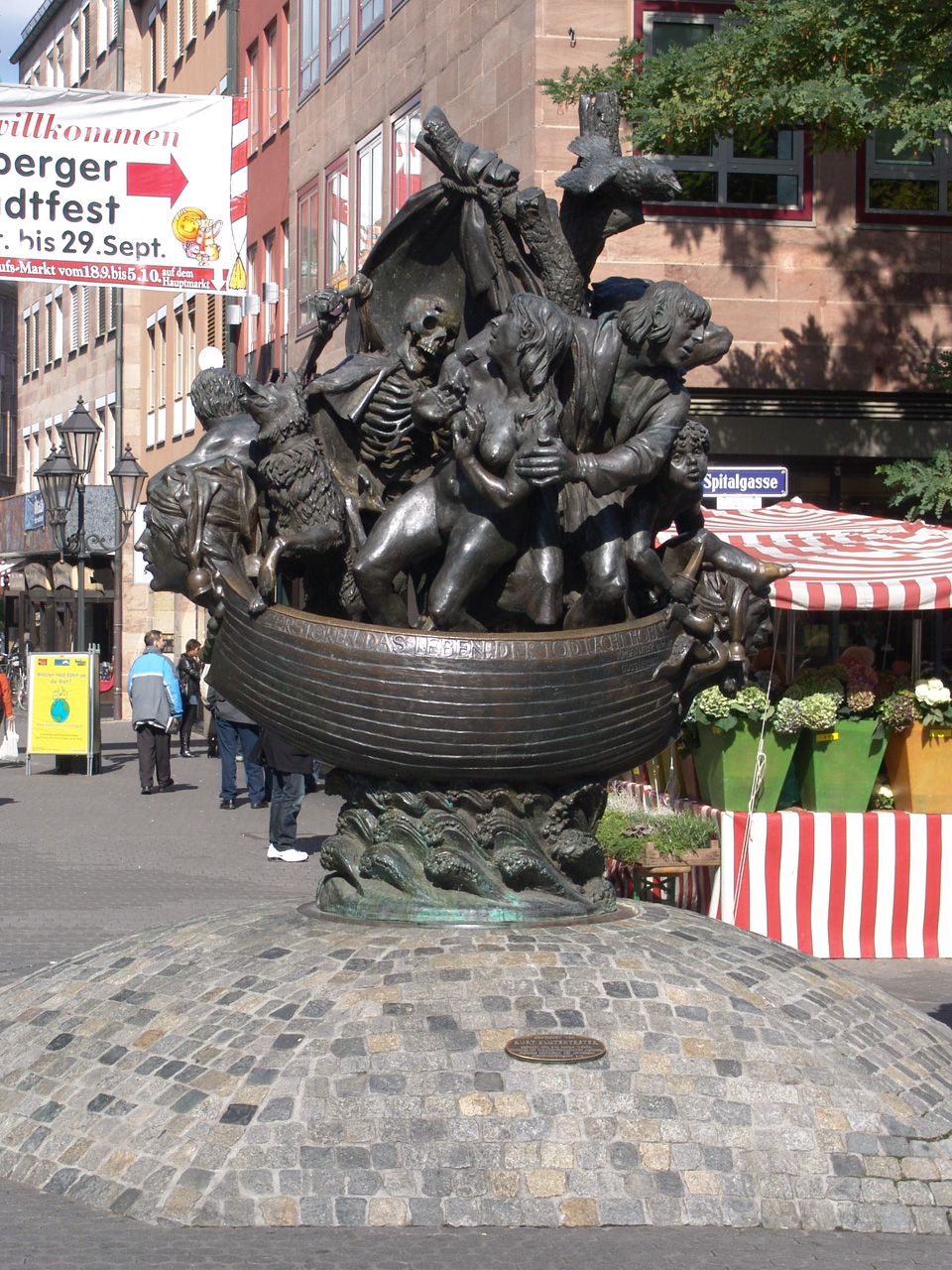 Narrenschiff Skulptur