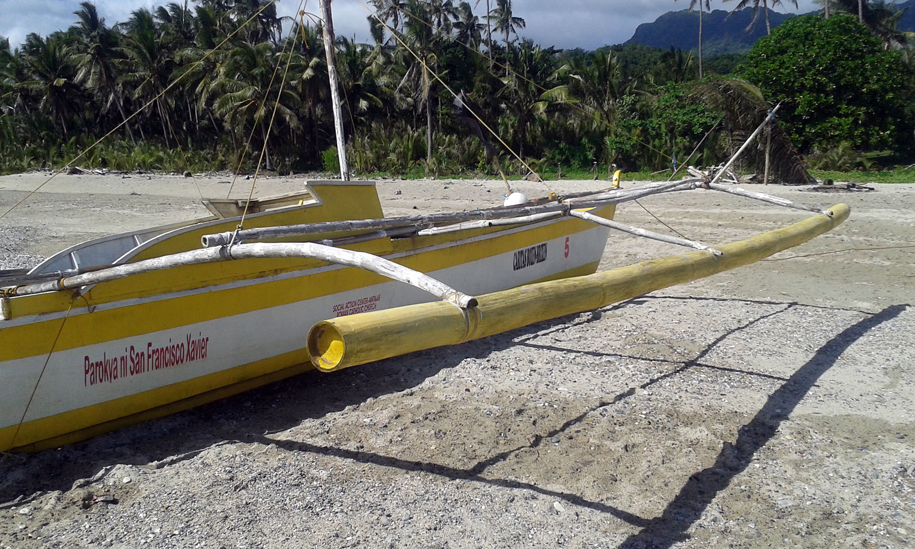 Fischerboot am Strand