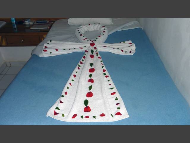 Kreuz auf dem Bett....