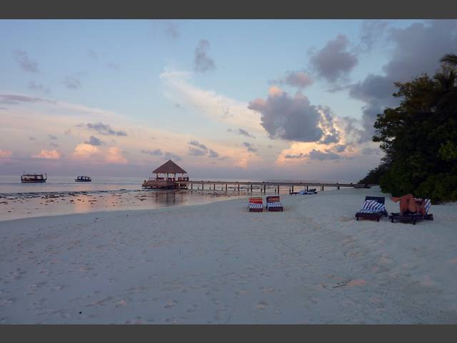 Strand vor Bungi 140