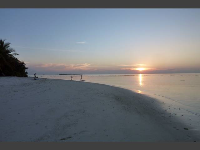 Strand vor Bungi 140