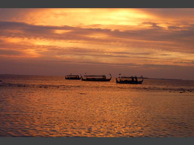 Sonnenuntergang von der Insel aus